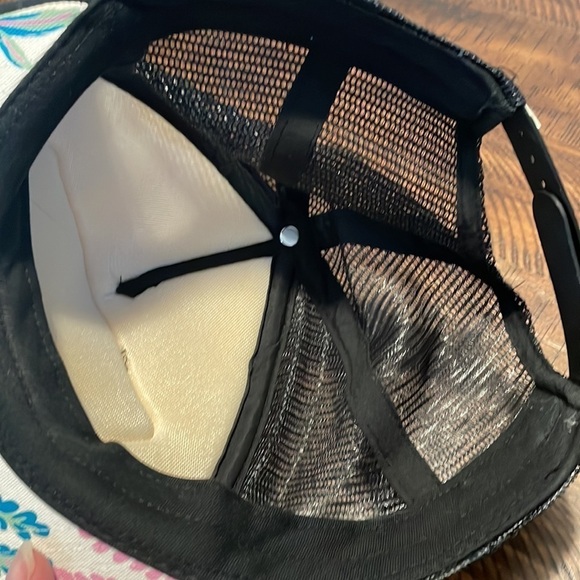 VANS Off The Wall Snap Back Cap - Picture 8 of 8